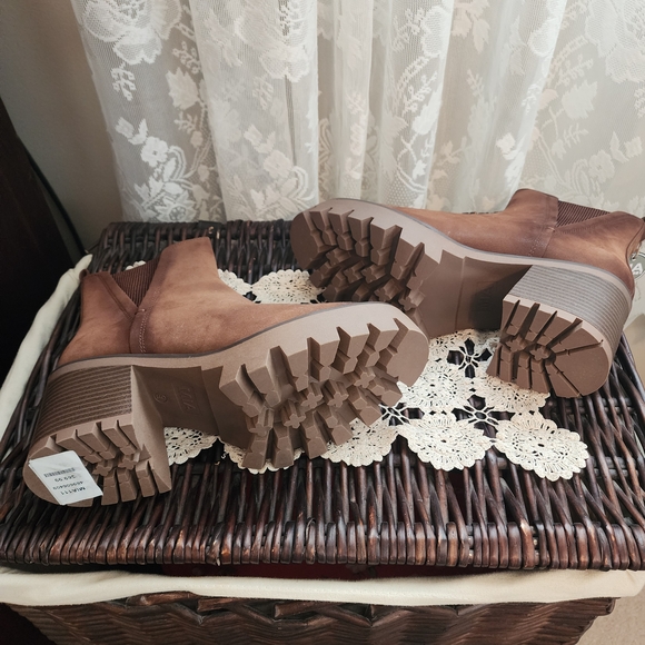 MIA Women's Brown Ankle Boots - Picture 5 of 5